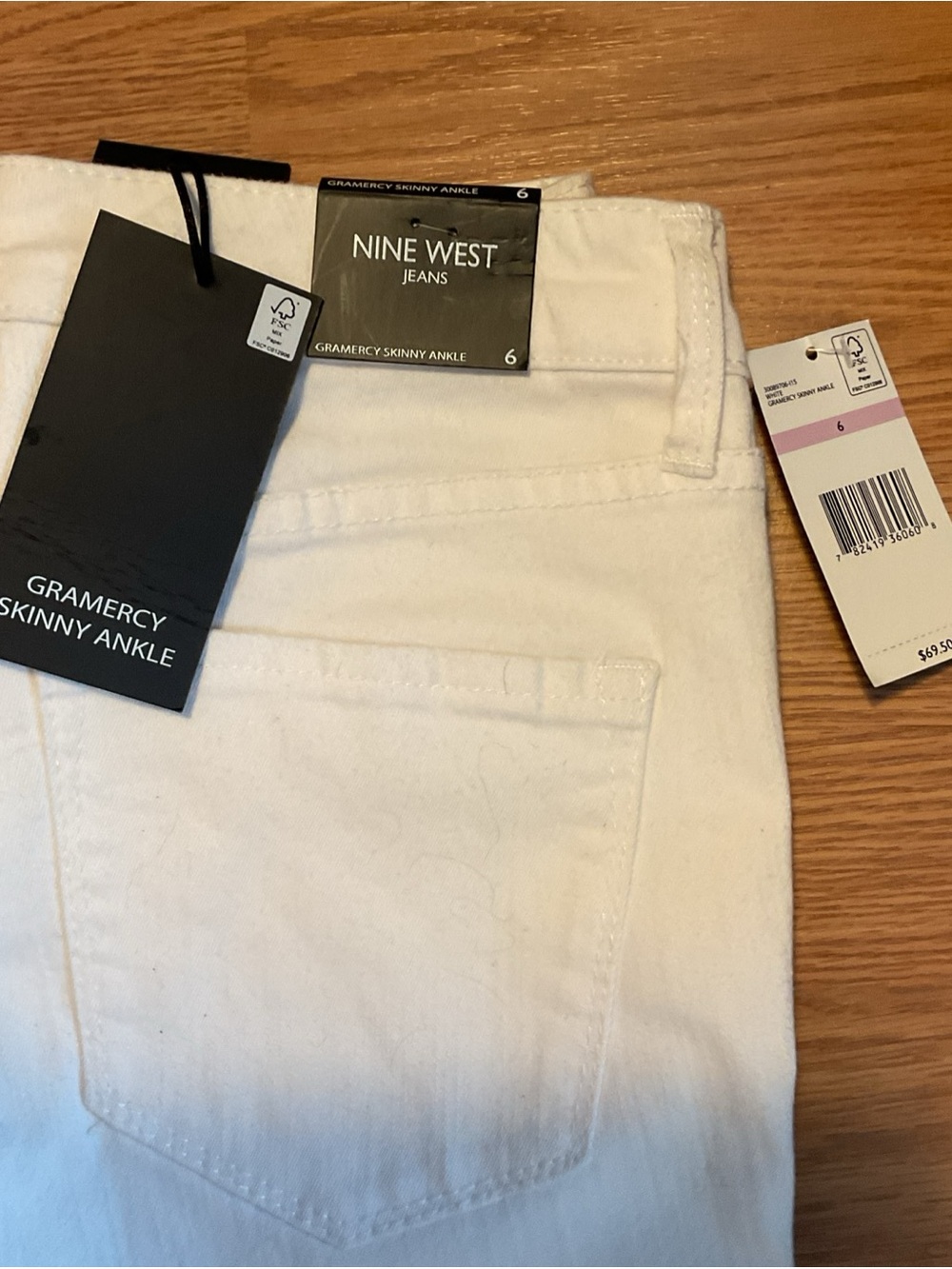 Nine West White Gramercy Skinny Ankle Jeans NWT Size 8